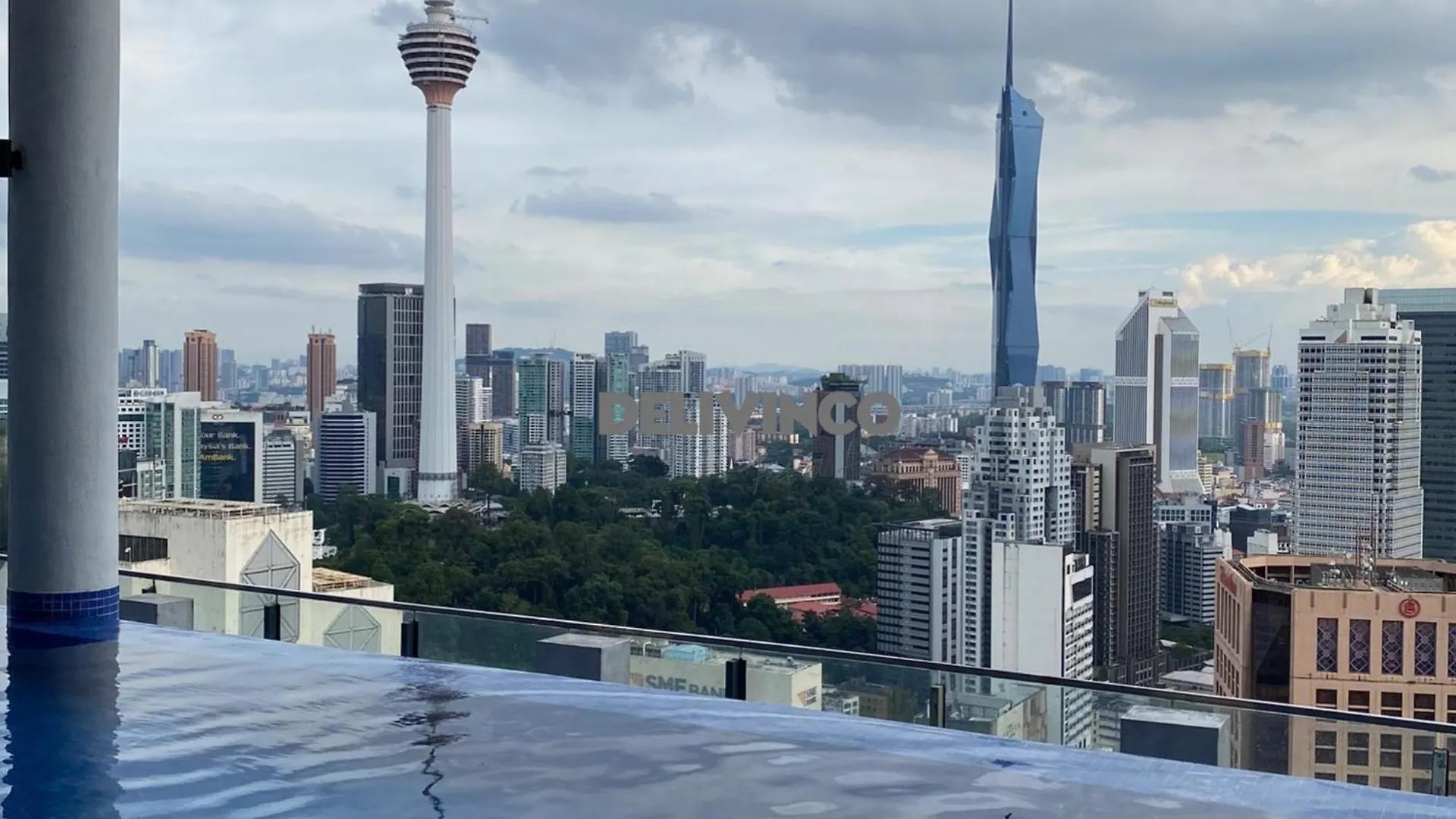 The Luxe - Balcony At 42 Floor - Klcc View - 3 Pax Daire Kuala Lumpur